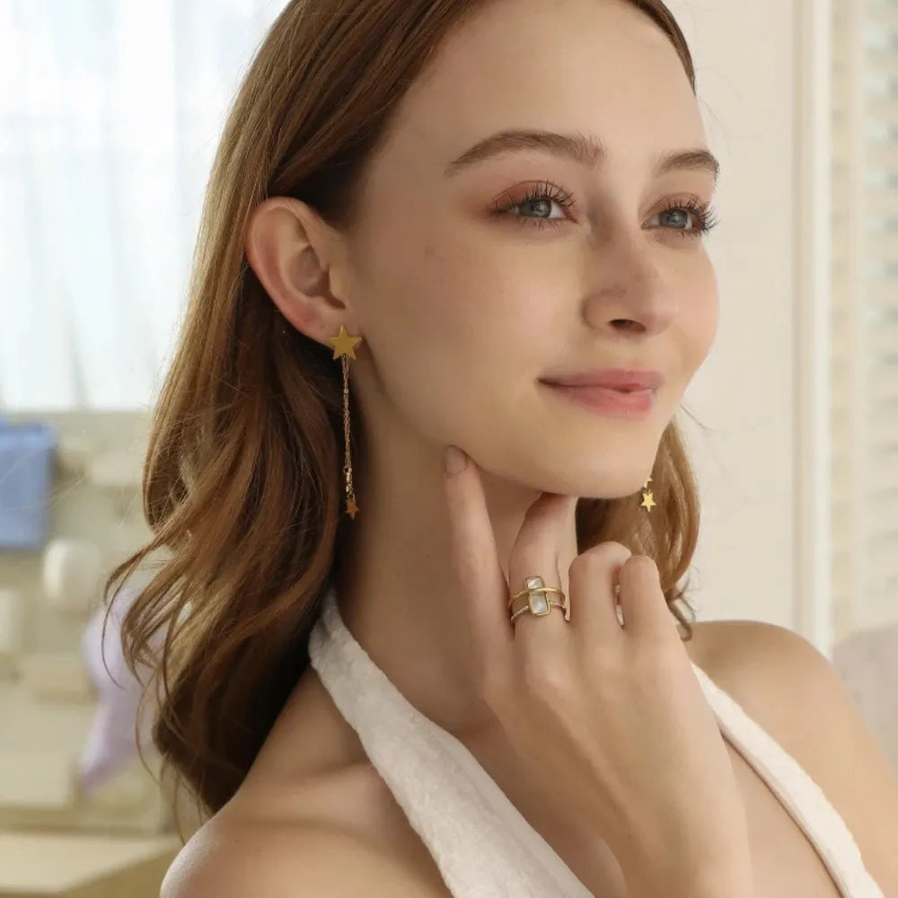 Brincos Estrela de Borla em Aço Inoxidável Banhado a Ouro