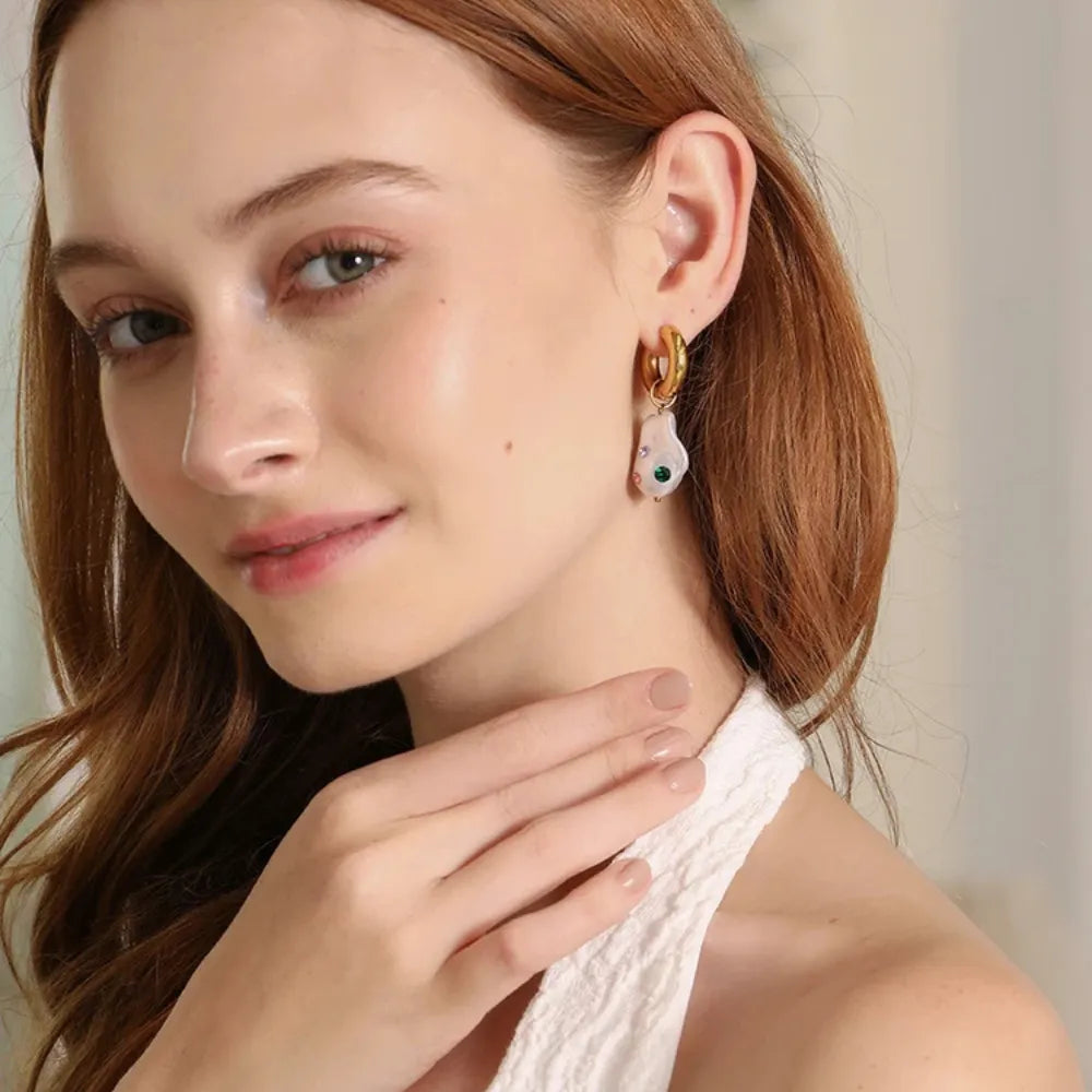 Brincos Elegantes com Pérola e Strass em Aço Inoxidável