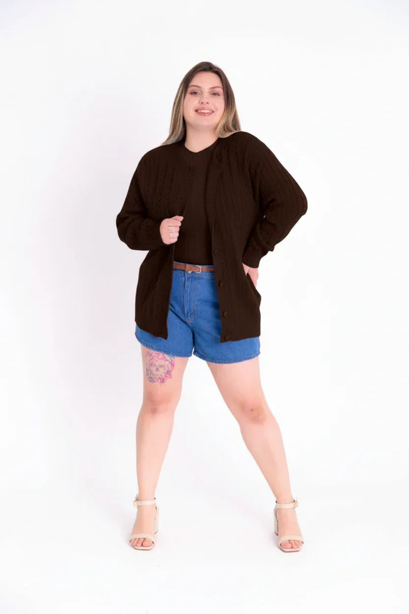 Casaco de Tricot Feminino com Botões Plus Size