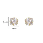 Brincos Florais de Esmalte Branco Dobrados - Design Exclusivo