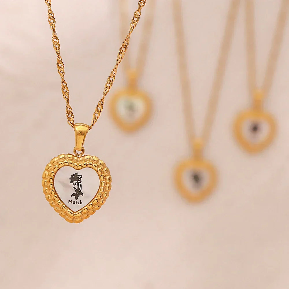 Colar Vintage Coração Flor Aço Inoxidável