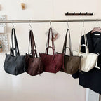 Bolsa de Ombro Luxuosa em Couro Plutônio para Mulheres