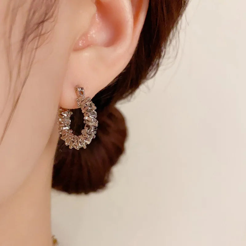 Brincos de Argola Luxo Torcido Banhado a Ouro 14k