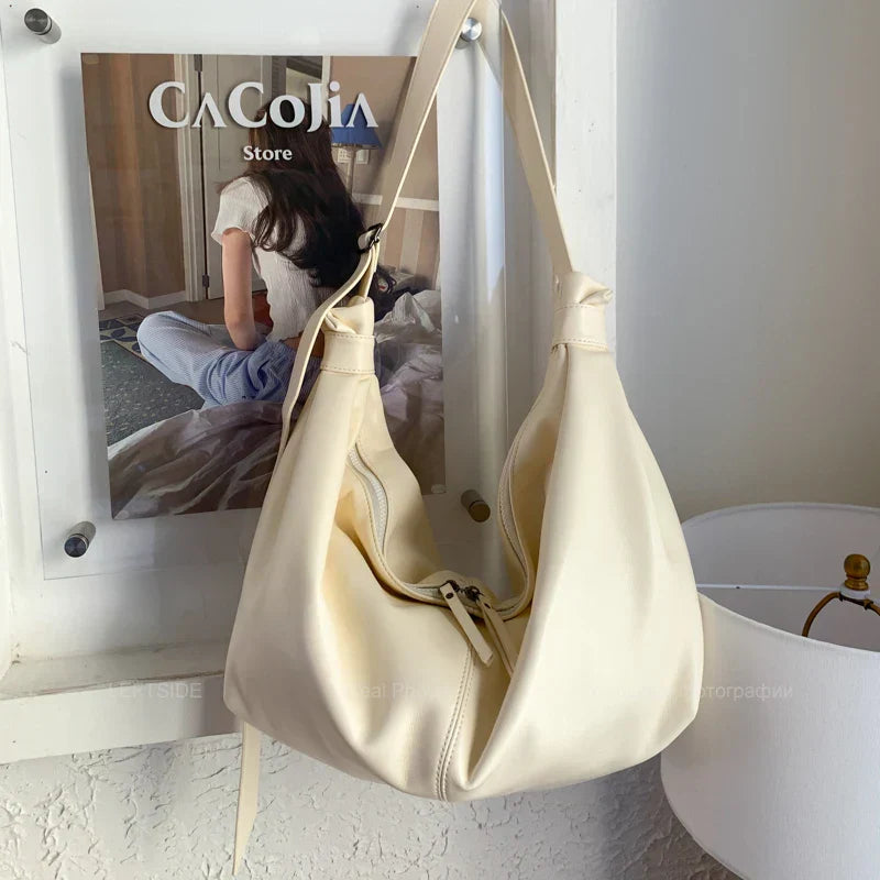 Bolsa Hobo de Couro Plutônio Luxo para Mulheres