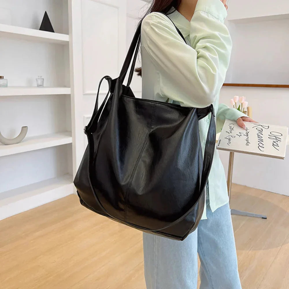 Bolsa de Couro Feminina - Alta Capacidade Retro