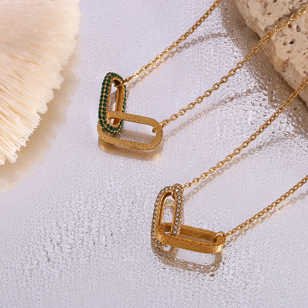 Colar Luxuoso com Pingente de Strass em Aço Inoxidável