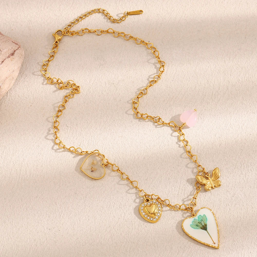 Colar Pingente de Coração e Borboleta em Aço Inoxidável