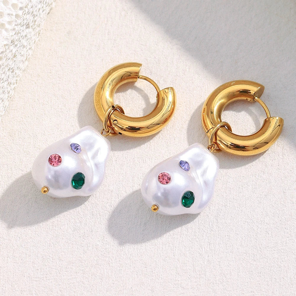 Brincos Elegantes com Pérola e Strass em Aço Inoxidável