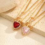 Colar Pingente Coração e Espada com Zircão Banhado a Ouro