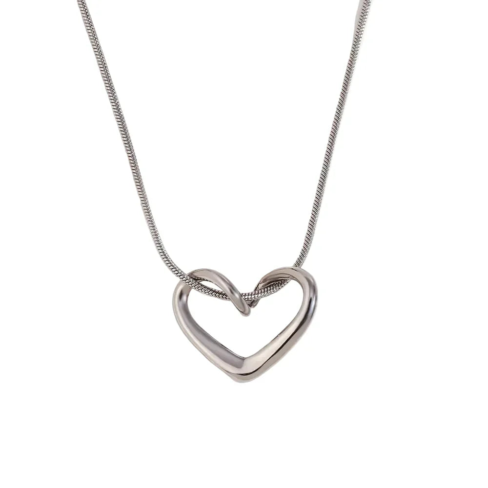 Colar Coração Minimalista Banhado a Ouro 18K