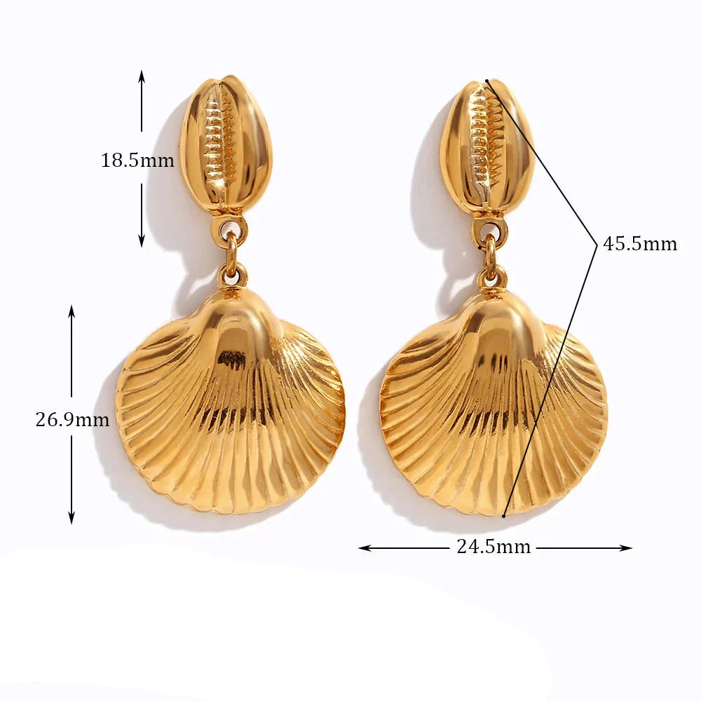 Brincos Concha Banhado a Ouro