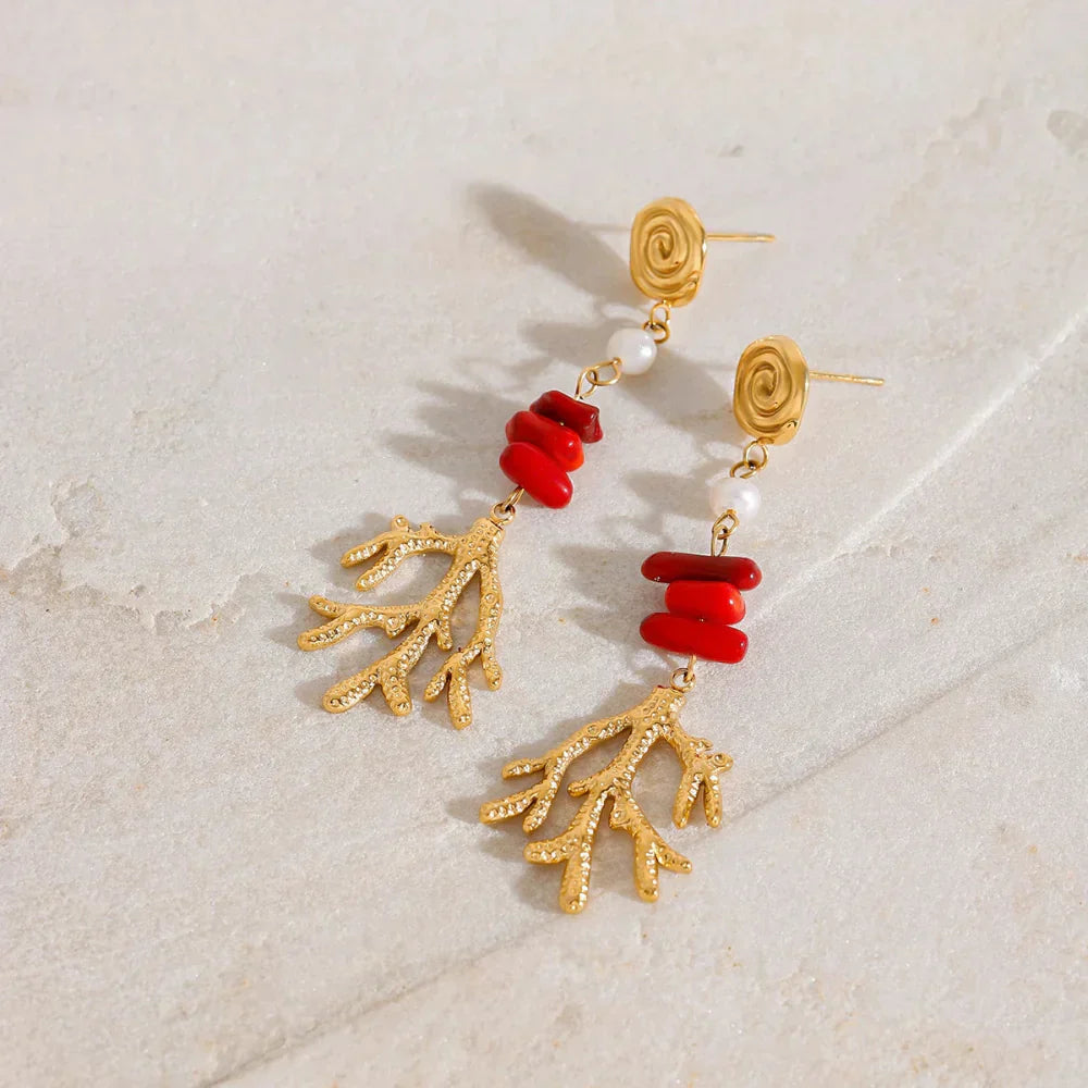 Brincos Elegantes de Coral Vermelho e Pérola