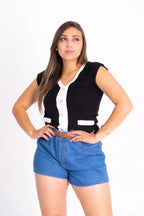 Blusinha Bicolor com Botões